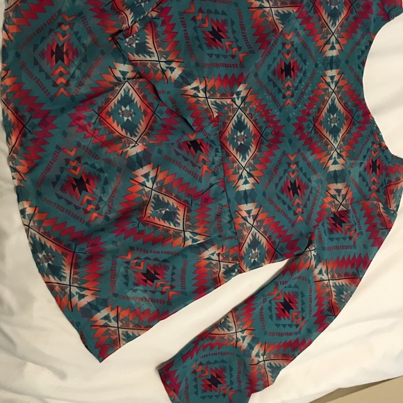 Trendy Blouse - Picture 4 of 5